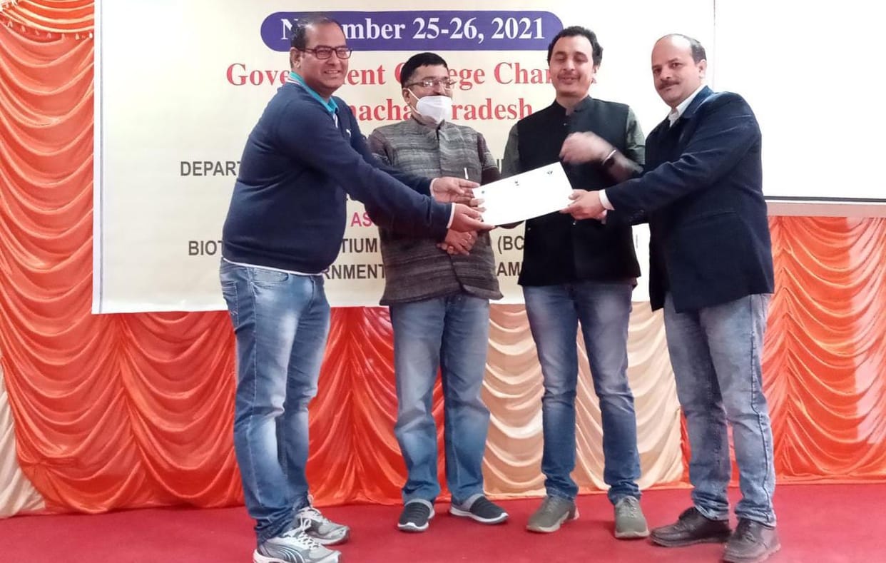 Explained the history, method of operation and benefits of fold scope
