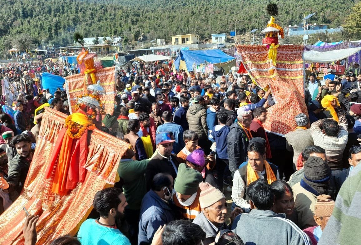 Dev Dolis danced in Mukhem fair