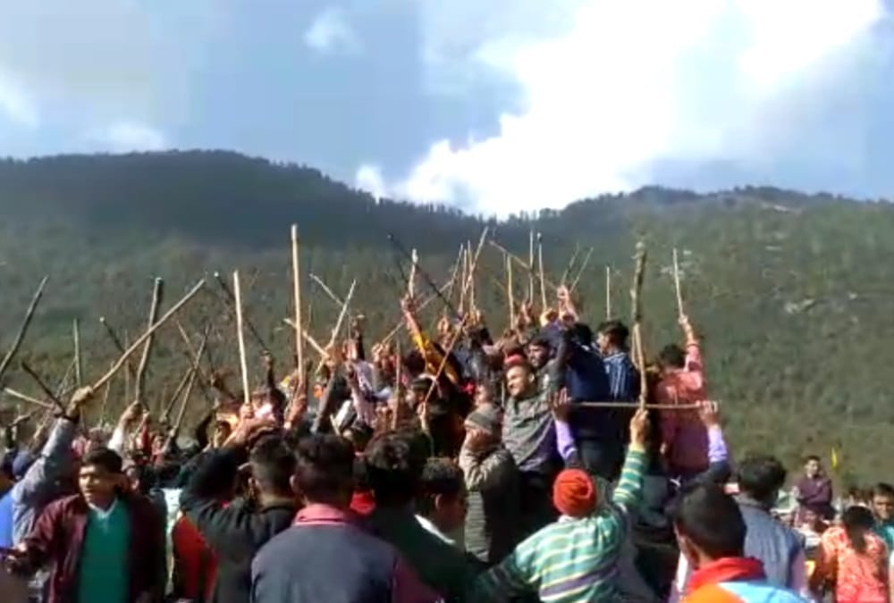 Uttarakhand News: Devotees Crowd to see Dev Doli Dance in Sem Mukhem Nagraja Mela Photos