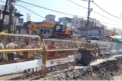 Mahakal Temple Expansion Project: Houses and shops turned into rubble, open ground was visible where the crowd used to live