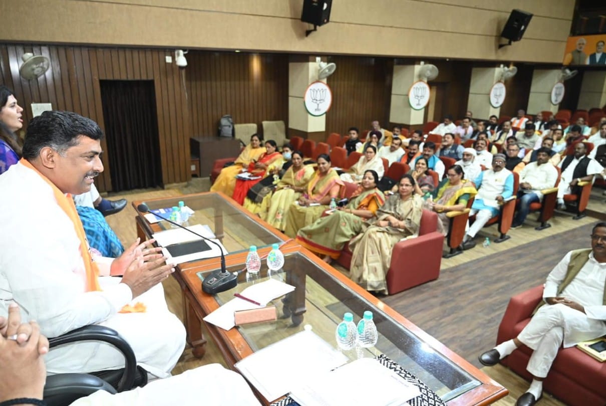 Madhya Pradesh: Murlidhar Rao's ultimatum to BJP's district presidents - constitute the executive