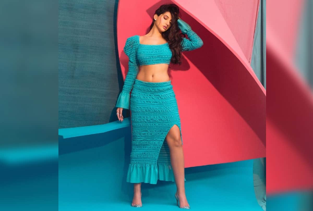 Nora Fatehi Blue Skirt Crop top Photos Viral Looks Cute And Glamorus