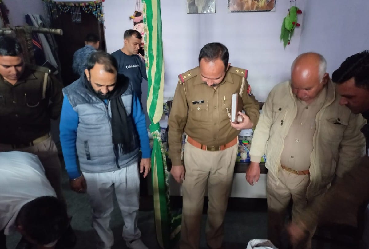 Property dealer commits suicide in Agra