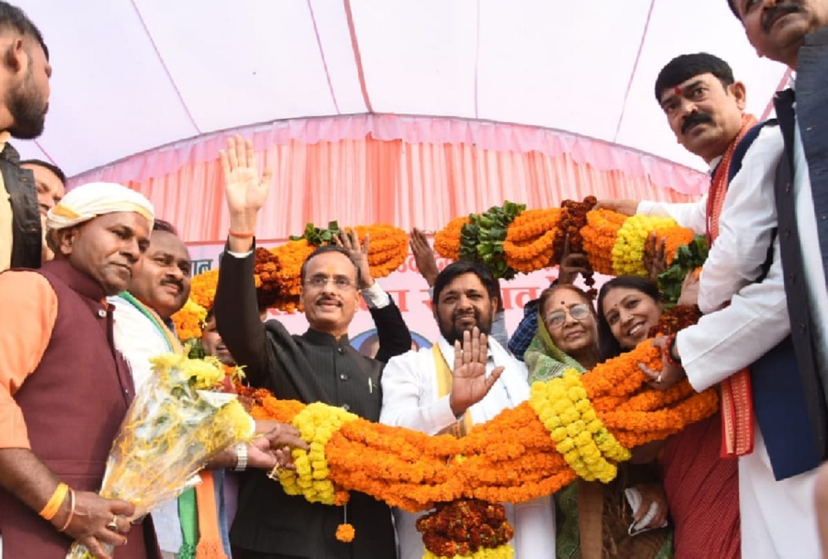 Dr. Dinesh Sharma said: Some people forget their culture and dignity as soon as the elections come