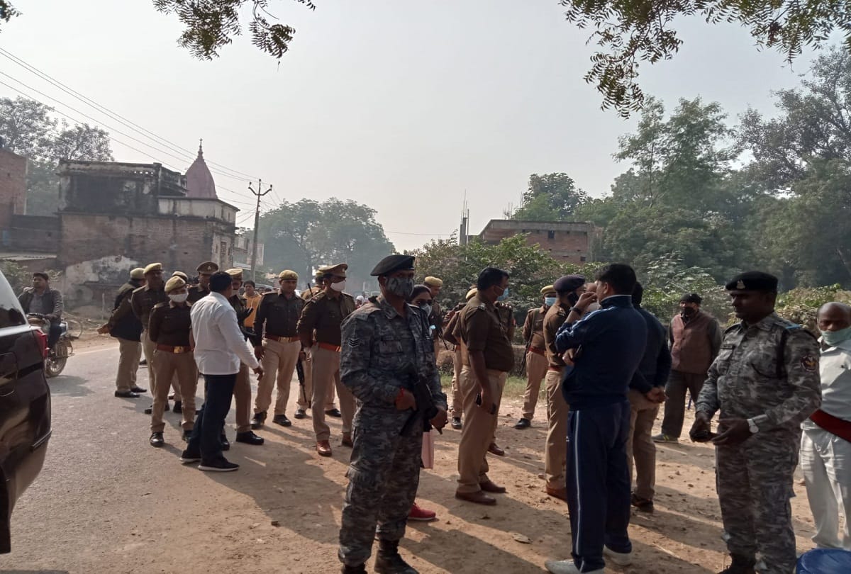Phaphamau mass murder: Neighbor also under suspicion, looking for three more sons of kiln operator