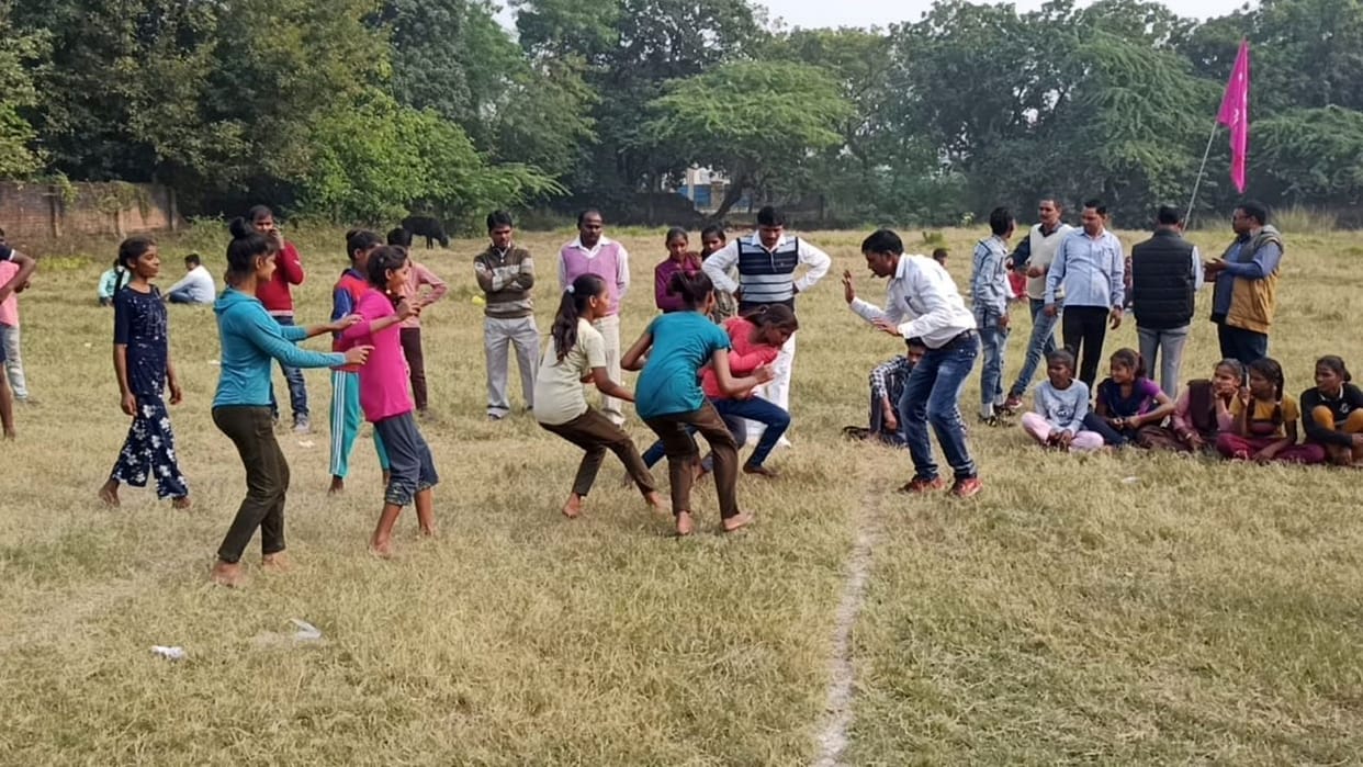Avneesh won in 200 meters race