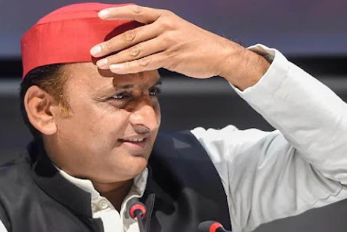Akhilesh yadav getting trolls on twitter, said Allahabad instead of Prayagraj in a tweet