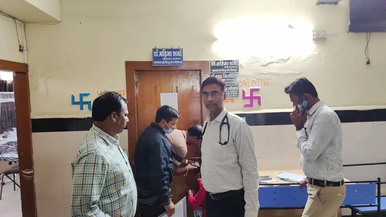 Action in Dewas: Hospitals were running without affidavit of fire NOC, Municipal Corporation sealed