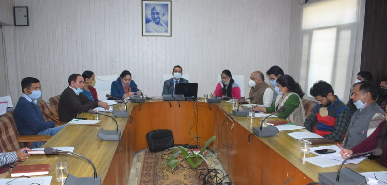 district administration alert for comming snowing and rainy sesion