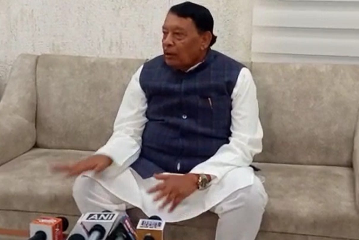 Indecent remarks on women: Minister Bisahulal Singh apologizes after CM Shivrajs rebuke