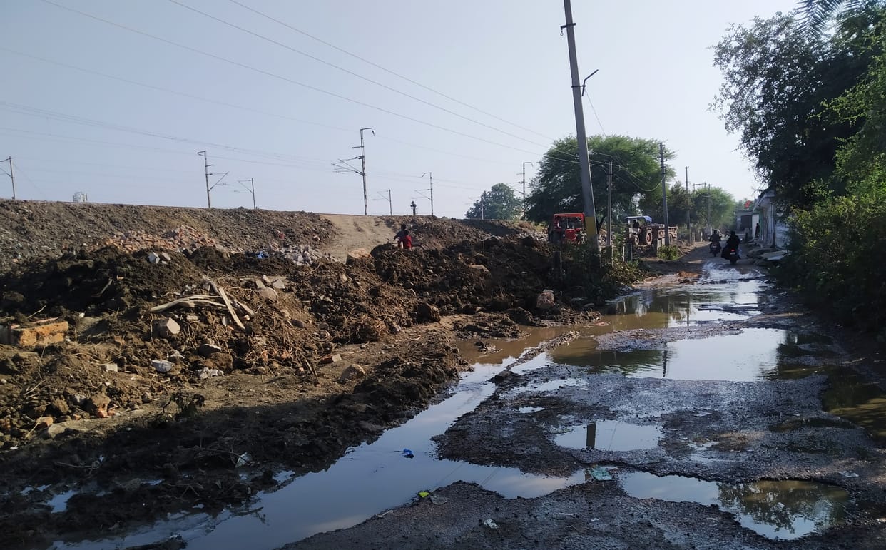miserable condition, dirty water