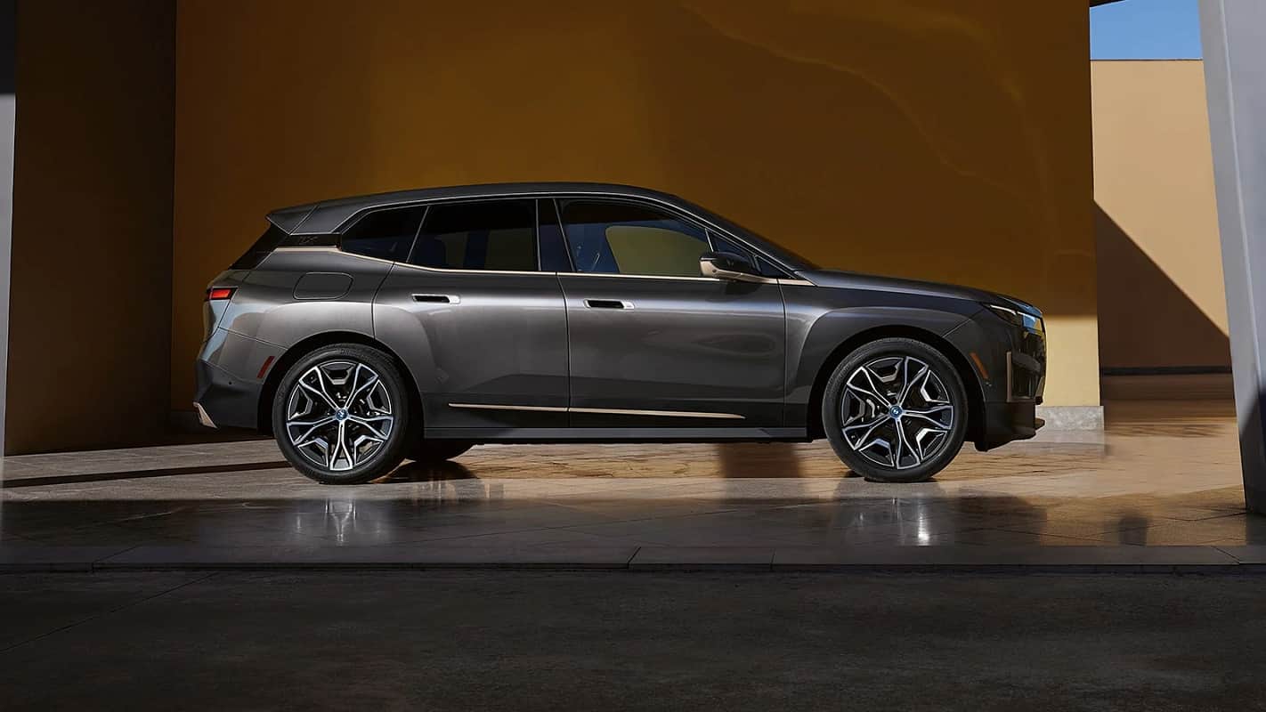 BMW iX electric SUV set to launch on December 11 electric vehicle in India bmw electric car