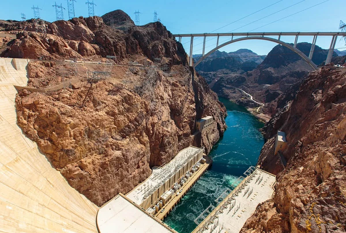 here things fly on earth hoover dam america us know the reason behind it