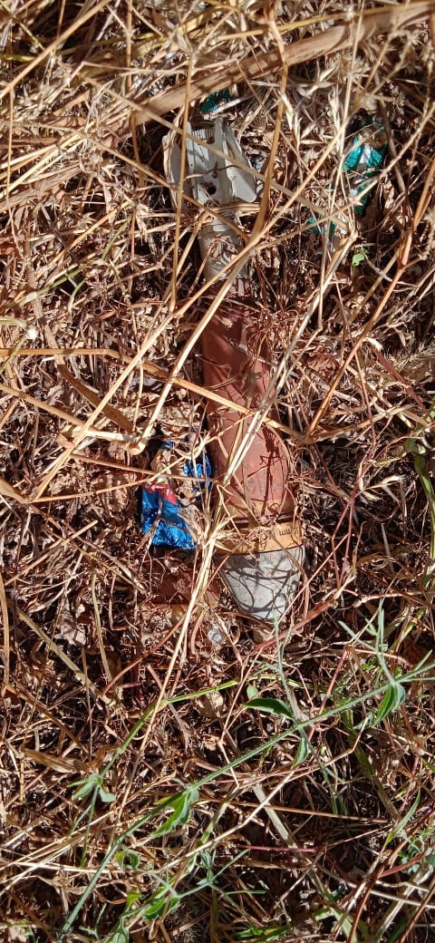 Indore: There was a stir due to the information of finding a live bomb near Mhow, police and army officers diffused