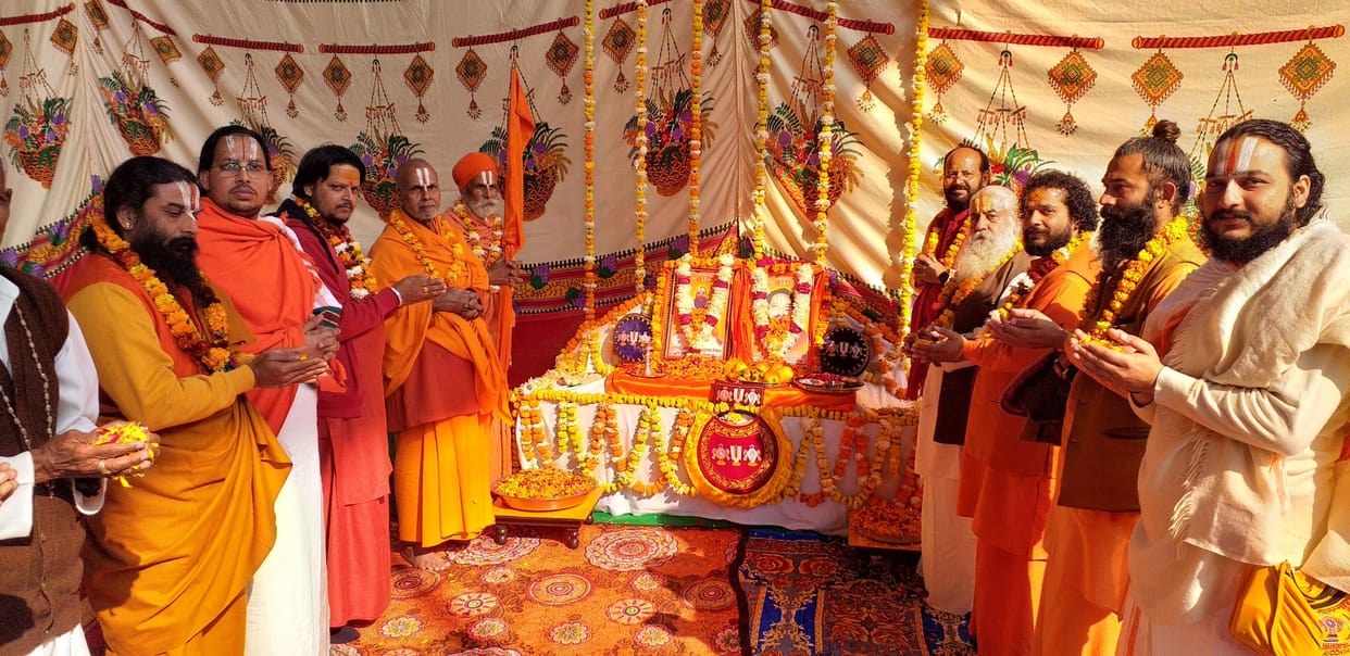 The life of saints is dedicated to charity