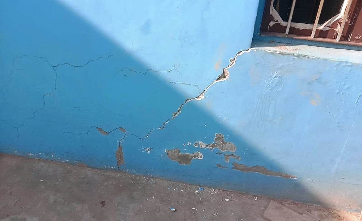 Heavy blasting for four lane construction, trembled Thapna village