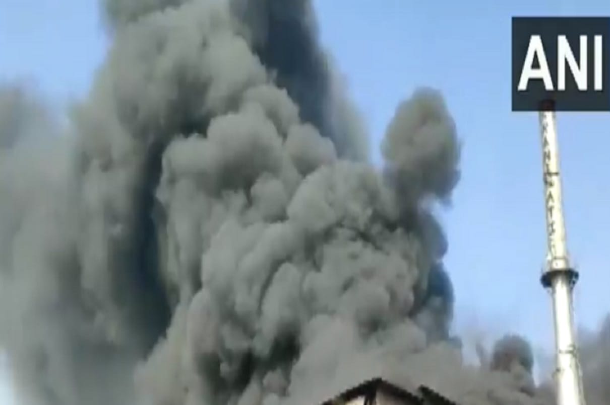 Major fire breaks out Dyeing Mill in Surat of Pandesara GIDC