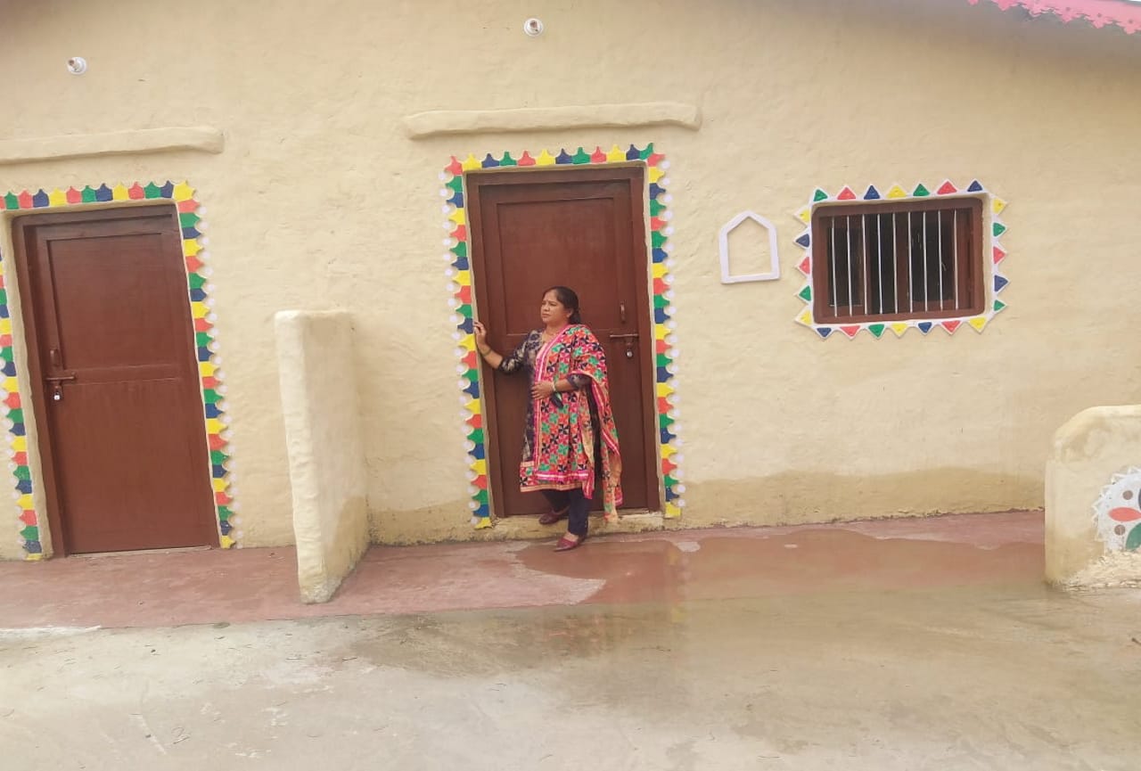 uttarakhand news: if you want to enjoy mountain surroundings spend night in a mud house at tehri, see photos