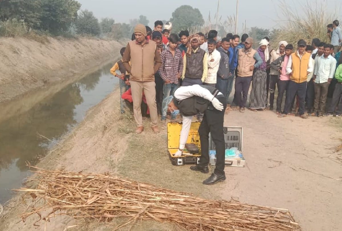 beheaded dead body of woman found in canal in Etah