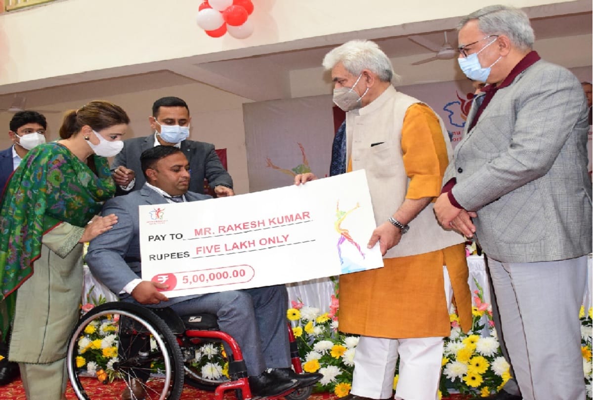New sports policy in Jammu and Kashmir In a month, 17 lakh youth will be provided sports opportunities