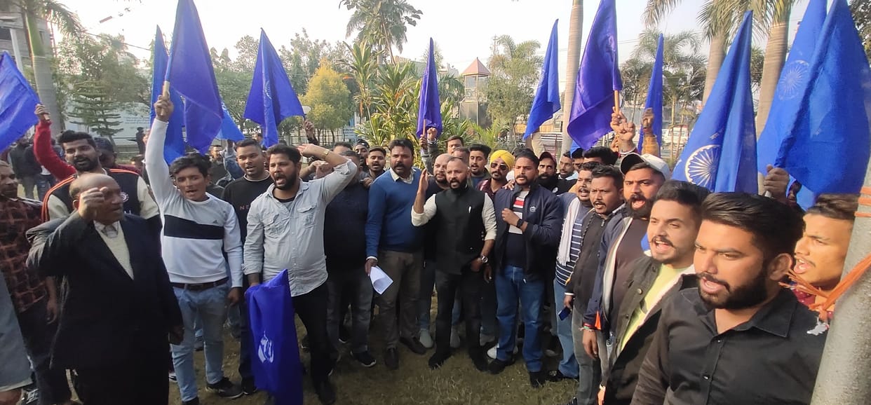 sc union organised pradarsan in una for their demand and reservation issues