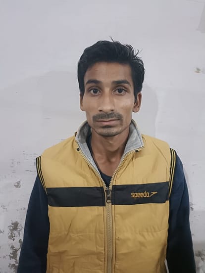Class three student sexual harassment by sweeper in school at varansi