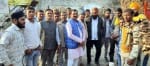 मिल बंदी में किसानों से सहयोग की अपील करते आम आदमी पार्टी नेता।