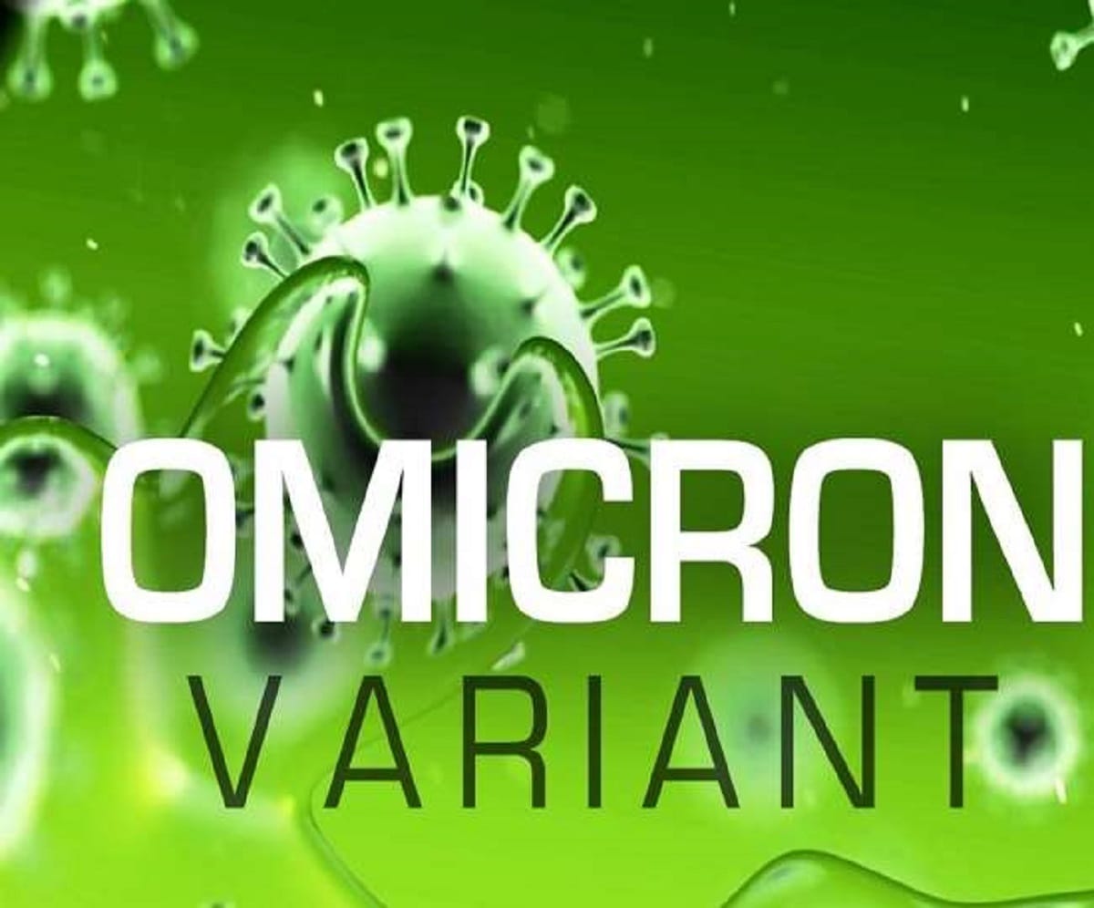 Health department alert regarding new variant Omicron  increase monitoring of passengers coming from abroad at the airport in varanasi
