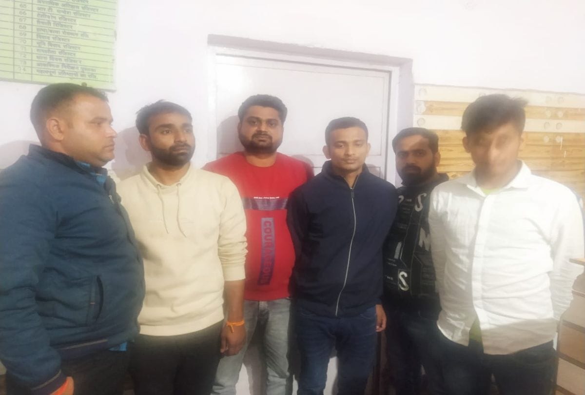 UPTET Exam 2021 Paper Leaked News: Seven members of solver gang arrested in Firozabad