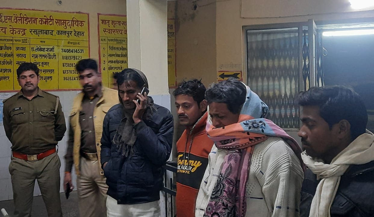 Youth dies due to vehicle collision in Vishdhan Road, helmet was not put on