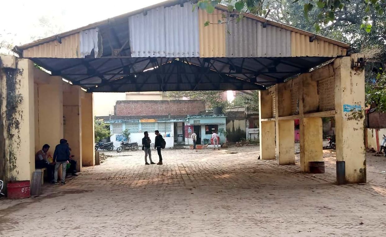 bus stand