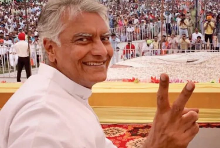 Senior Congress Leader Sunil Jakhar Tweets Drama is the new political currency in Punjab