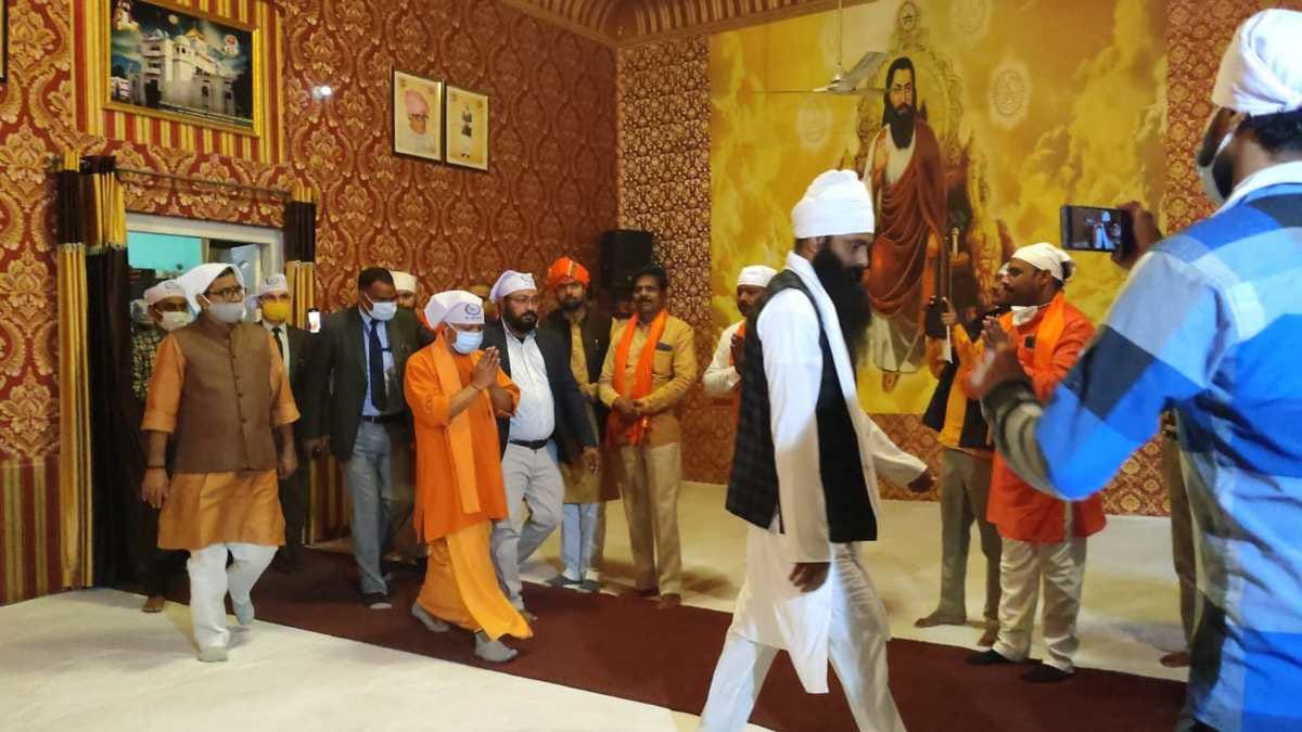 CM reached Sant Ravidas temple bowed at feet of Sant Shiromani in Varanasi