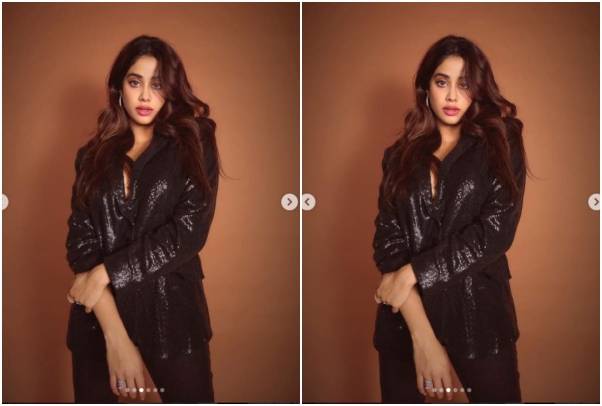 Janhvi Kapoor latest hot and gorgeous photos on instagram in black dress left fans jaw dropped