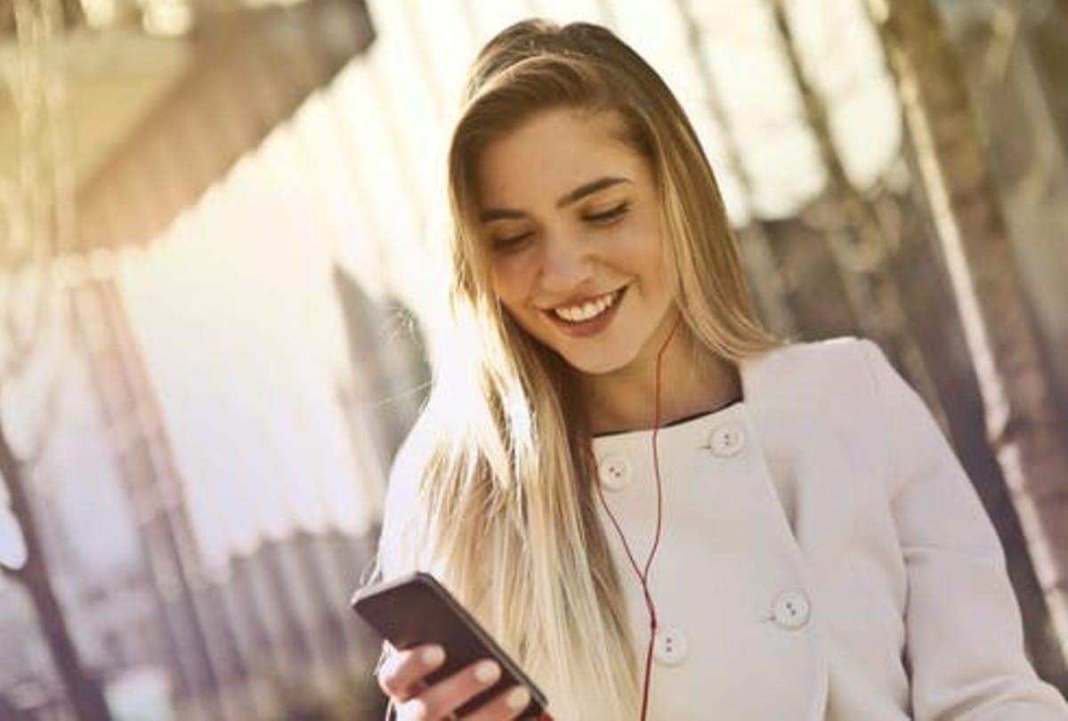 Jio Rs 2999 Prepaid Recharge Plan with 5G Data launch Offers 2.5GB data Daily All Details in hindi