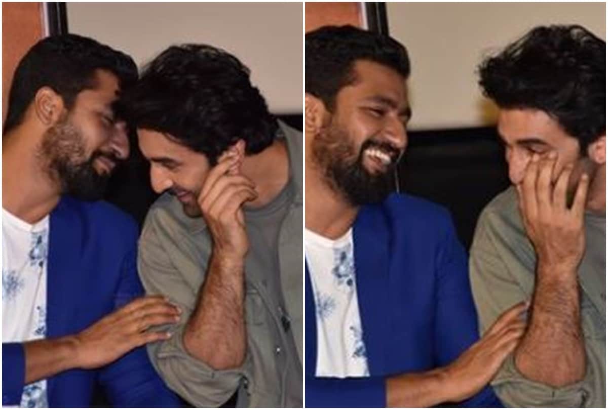 Ranbir kapoor vicky kaushal unseen photo goes viral users gave hilarious reactions