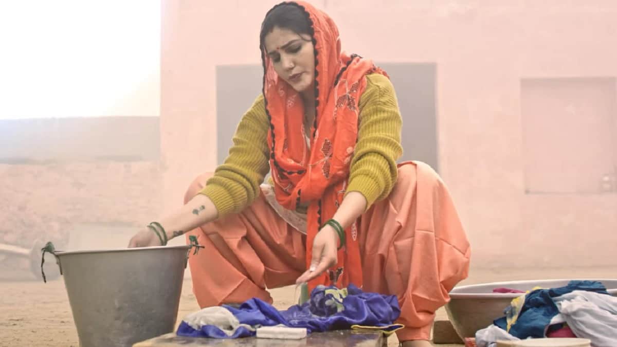 Sapna Choudhary famous Haryanvi dancer's song Lori crossed 110 million views