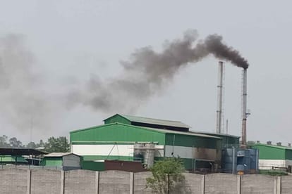 उन्नाव:प्रदूषण फैलाने वाली दो मिलों कार्रवाई, प्रदूषण नियंत्रण बोर्ड ने  लगाया 2.80 करोड़ जुर्माना - Unnao: Action On Two Polluting Mills, Pollution  Control Board Imposed A ...