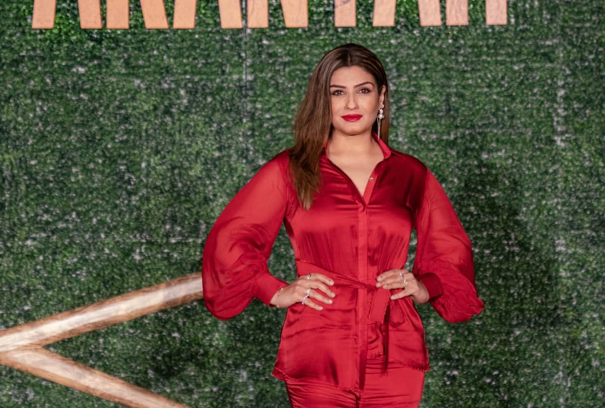 Bollywood Actress Raveena Tondon Post On AIMIM Akbaruddin Owaisi Visit To Aurangzeb Tomb