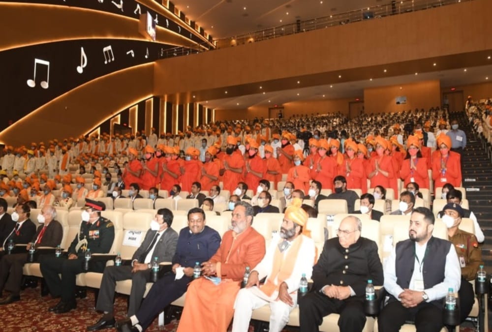 Patanjali University Convocation: President Ram Nath kovind gives Degree and Medal to Students Photos