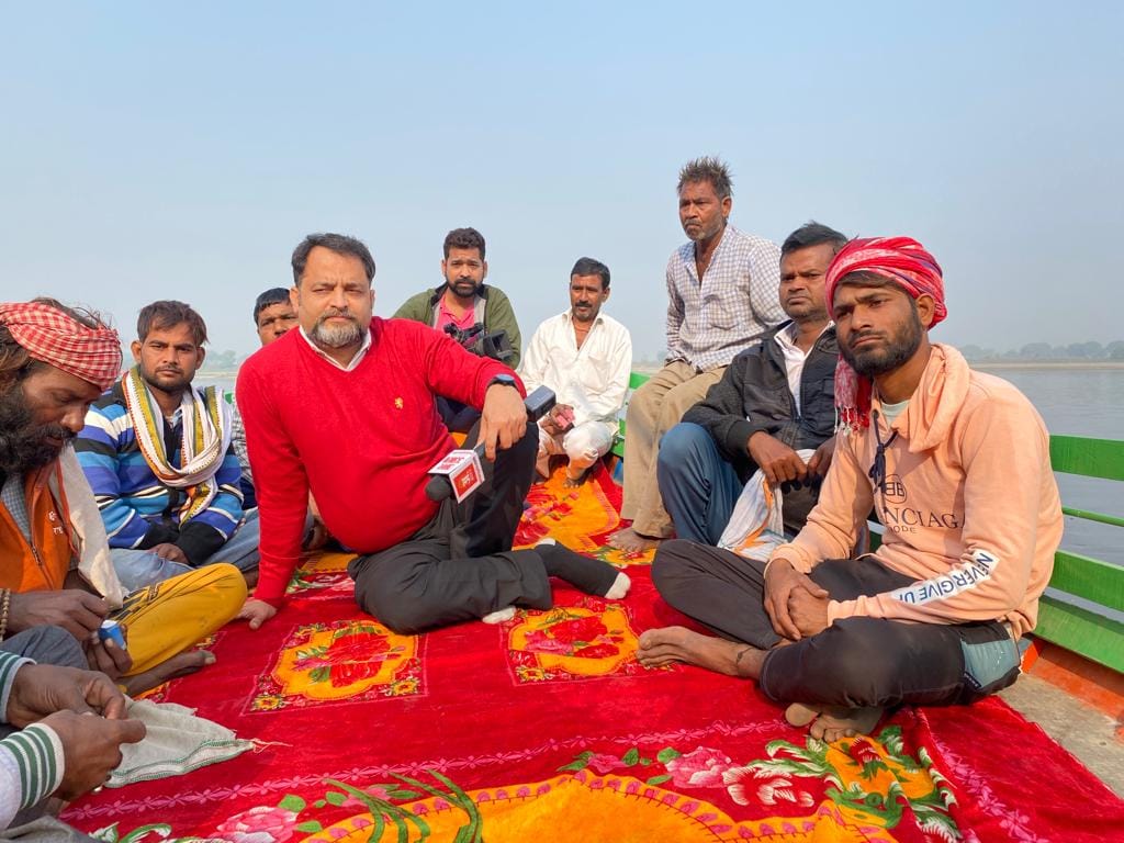 UP Assembly Election 2022 Mathura vrindavan discussion with sailors at keshi ghat Coverage News Updates In Hindi