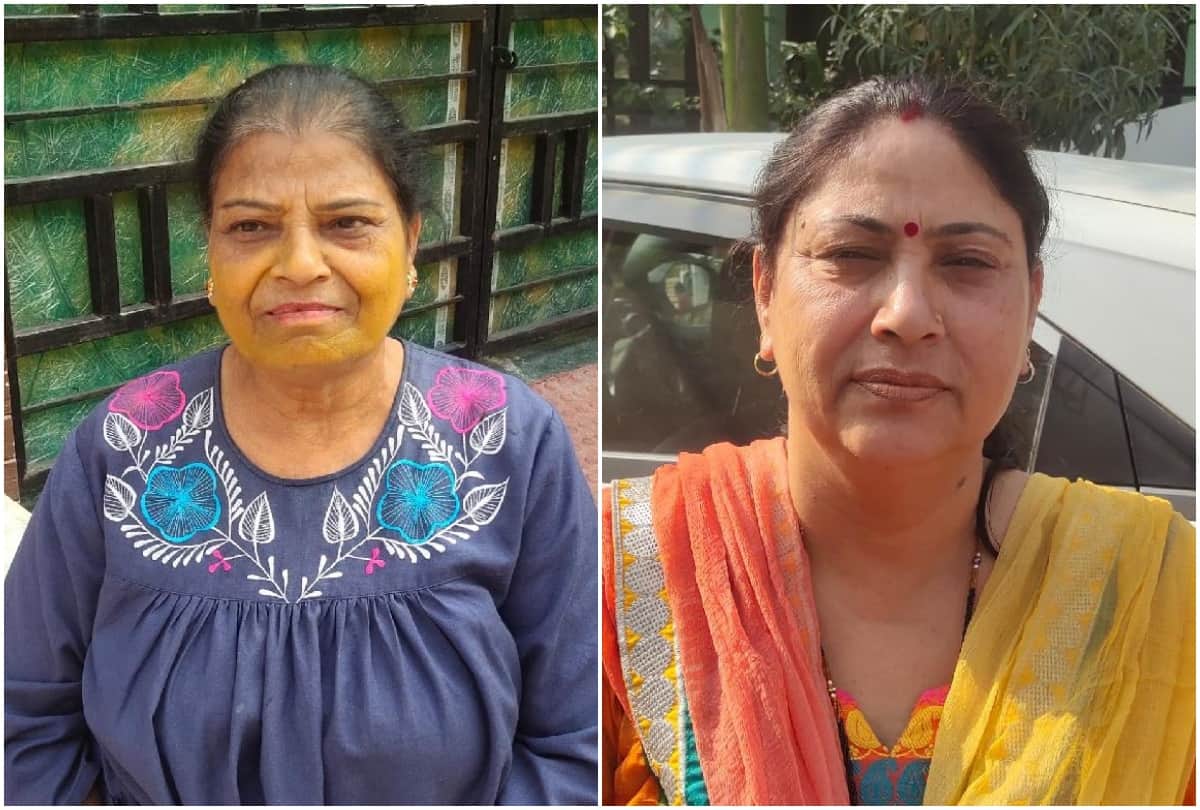 People Pasted Posters To Sell Houses At Shasabad Road Agra