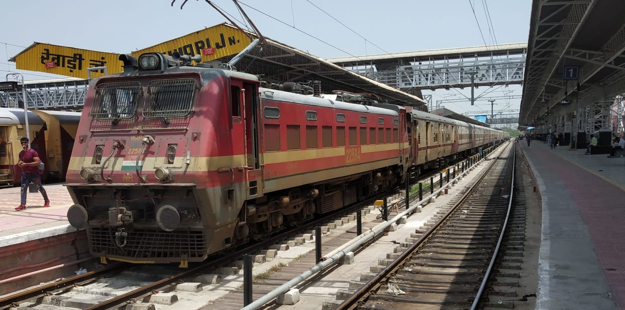 many train cancilled for block
