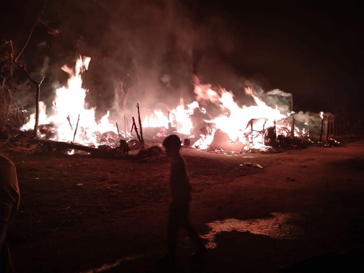three slums burnt in gagrate panchyat of una