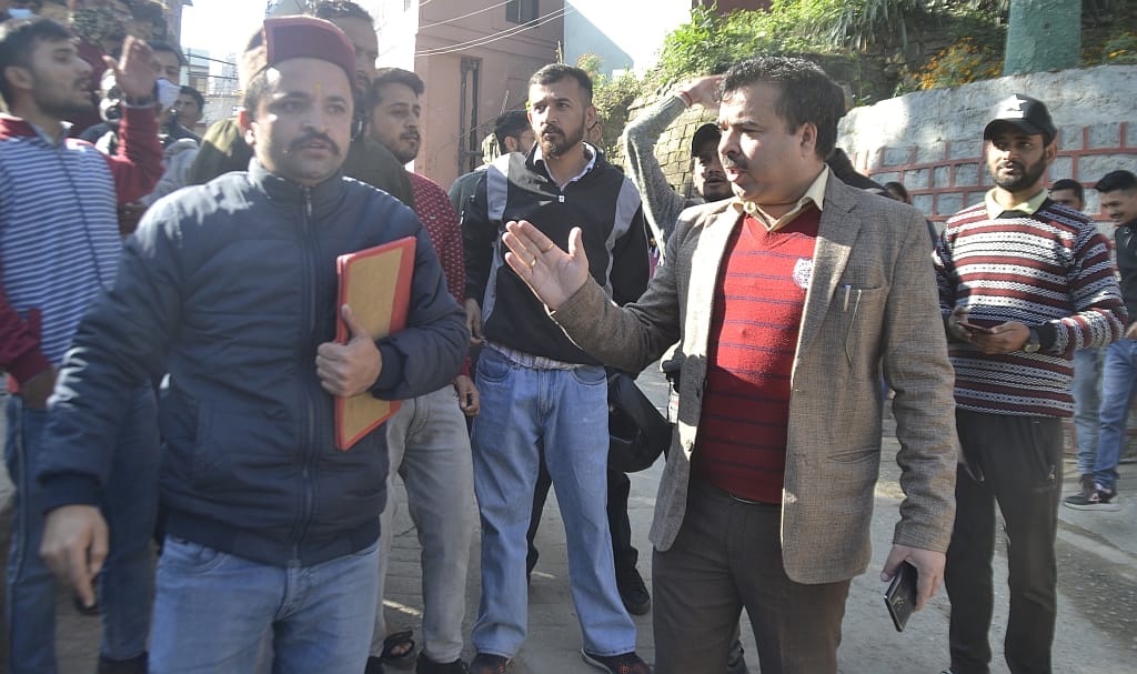 dl ed student strike for their demand in diet nahan