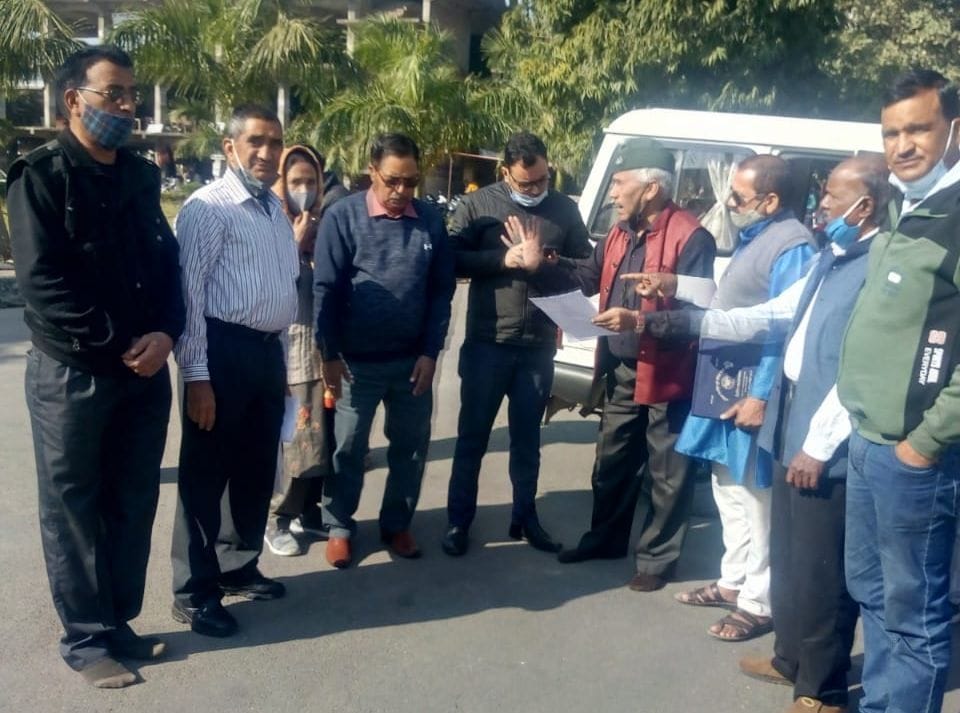 Demonstration of ex-servicemen demanding to open KV