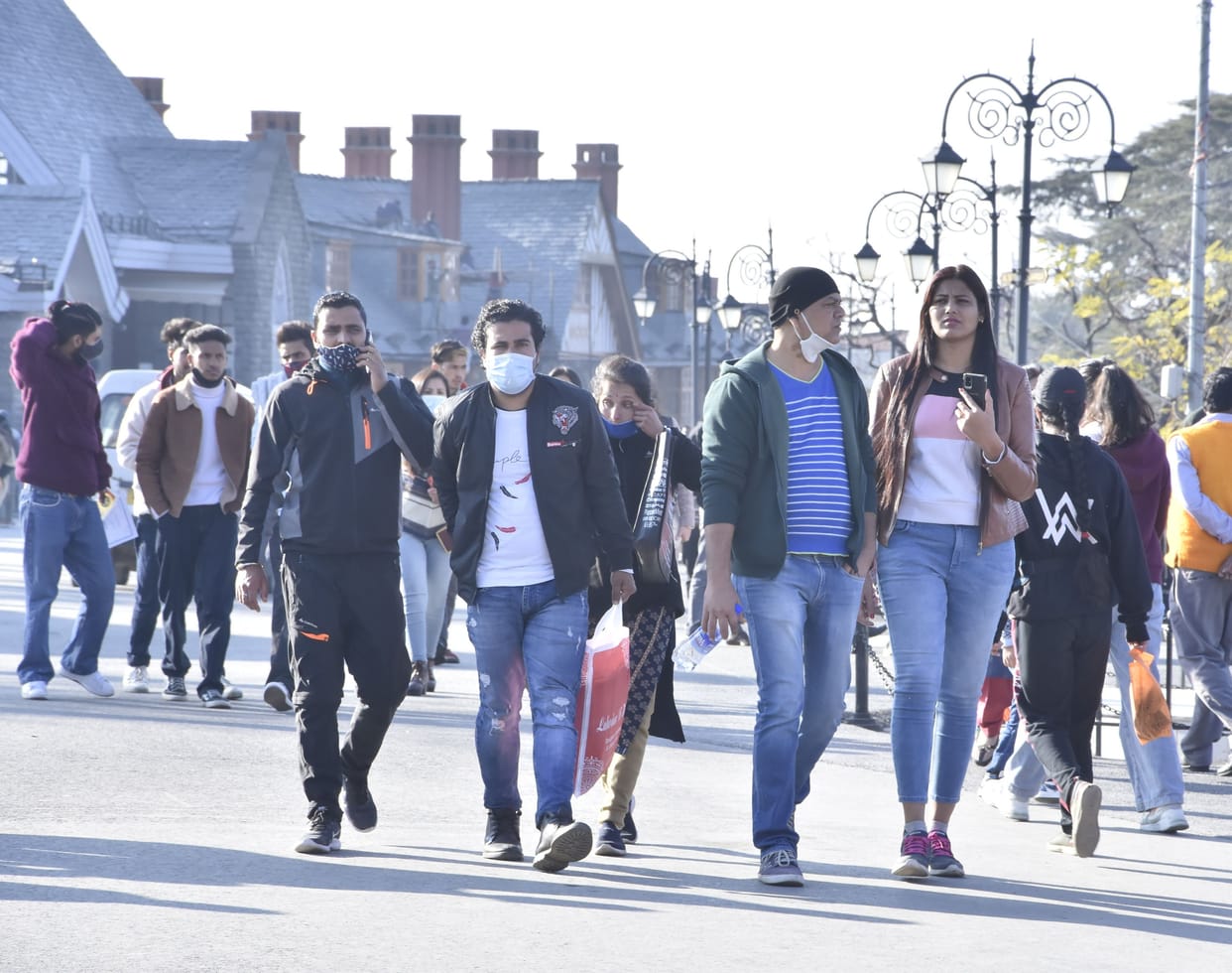 tourists in shimla