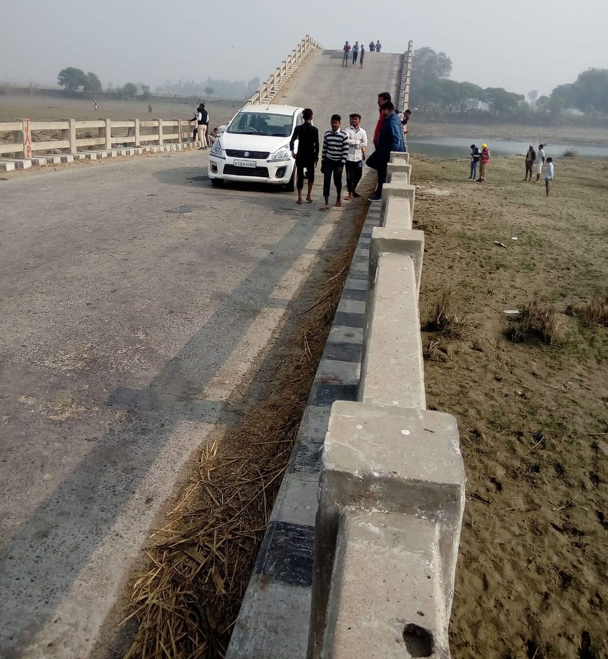 Ramganga's bridge collapsed when pillars collapsed, lost contact with Shahjahanpur