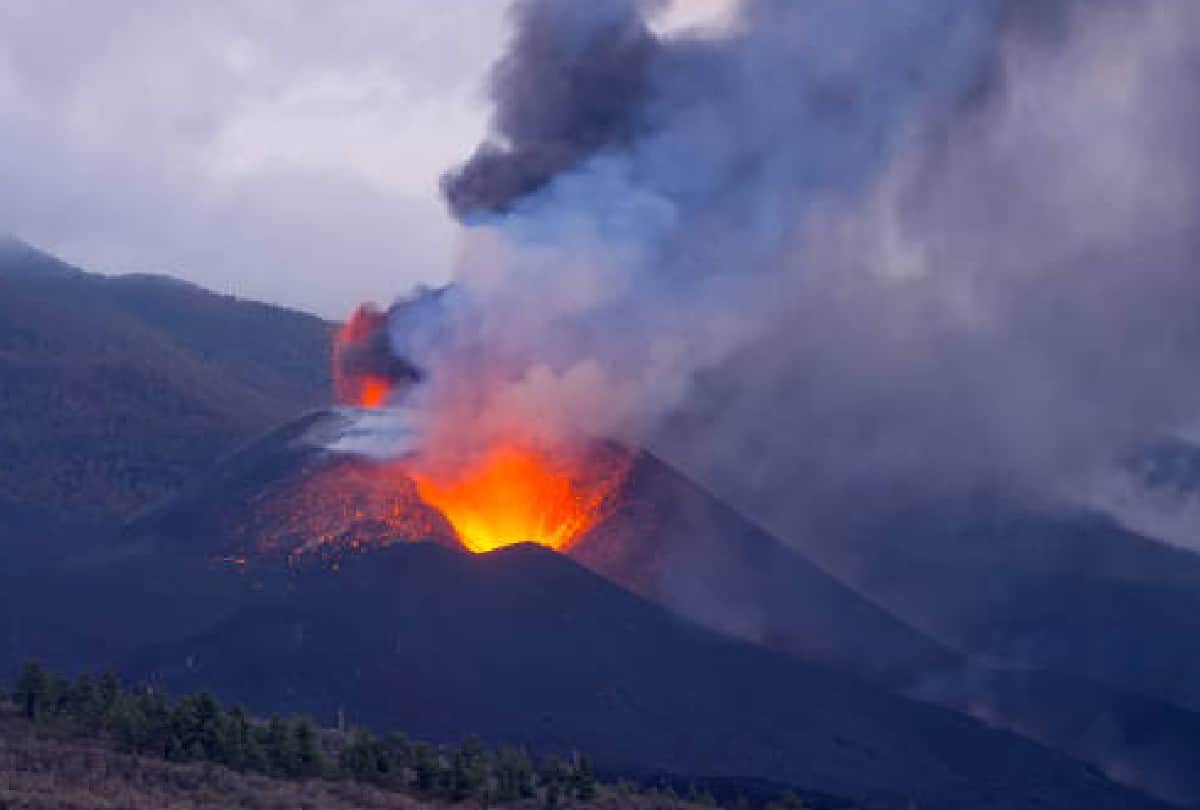 Canary Islands la palma volcano eruption formed delta in atlantic ocean spain