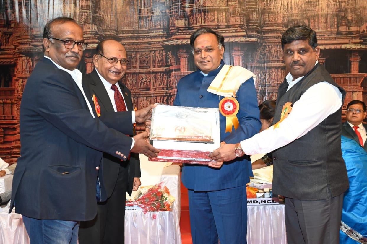 Lifetime Achievement Award to NCL CMD Prabhat Kumar Sinha